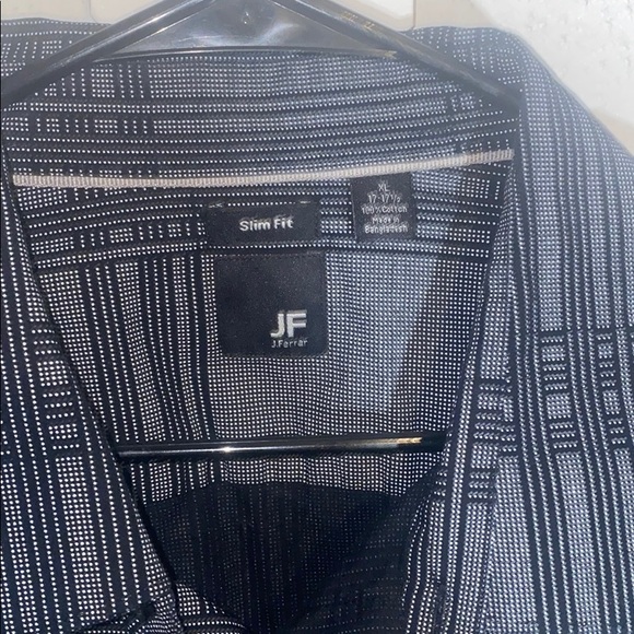 Long sleeve button up - Picture 2 of 3